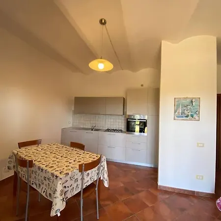 Deste - In Campagna 4 Posti Letto Con Giardino La Sdriscia